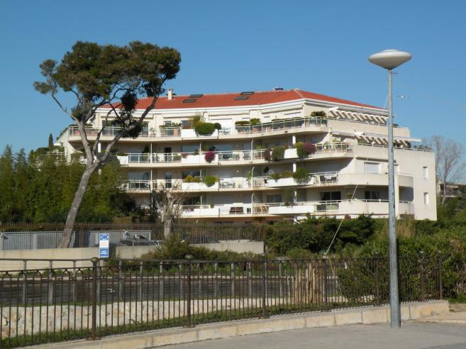  immeuble neuf au bord du parc Borély